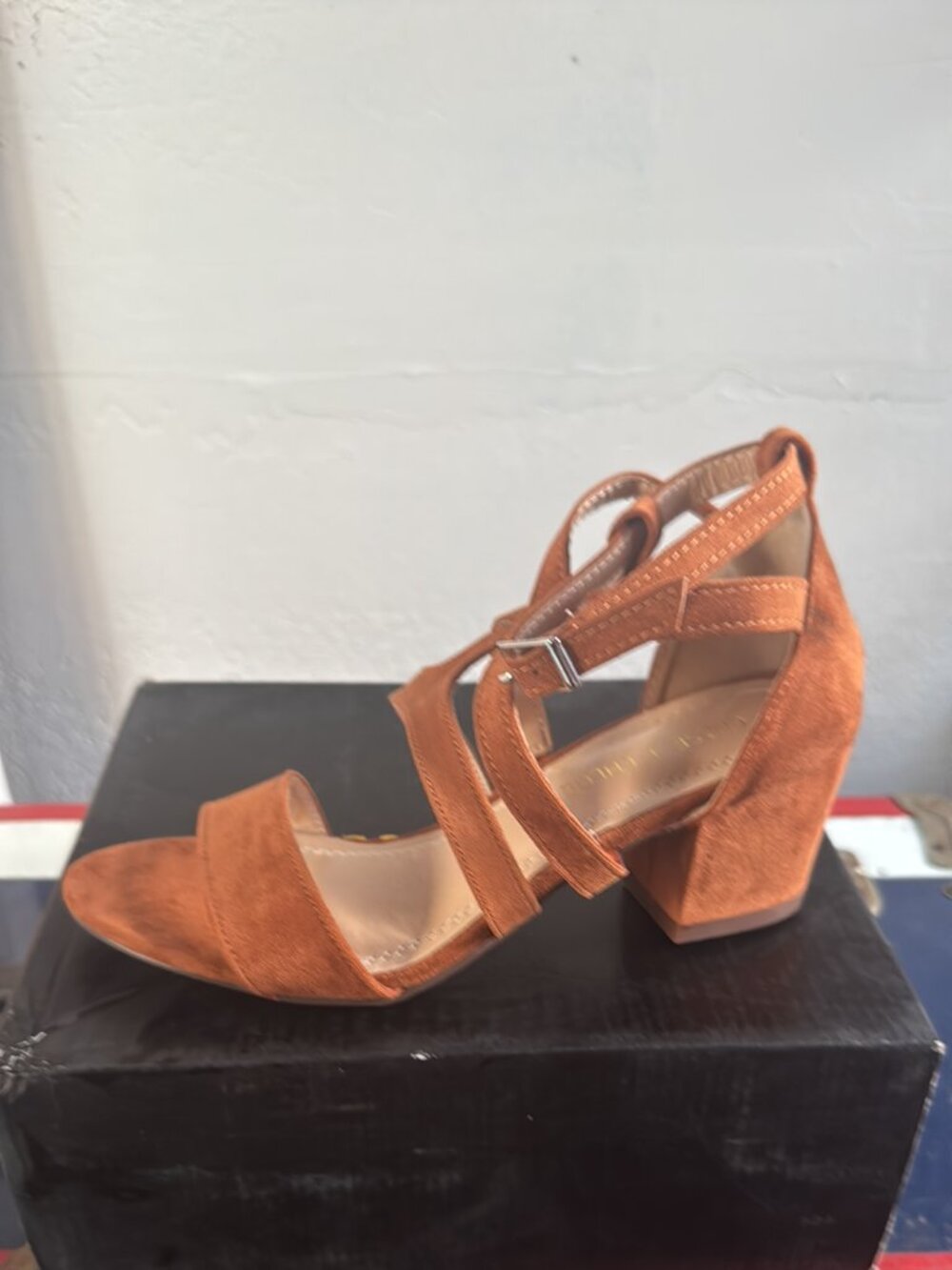 Chase + Chloe "Morgan" Gladiator Chunky Heel Sandals, Sz 6